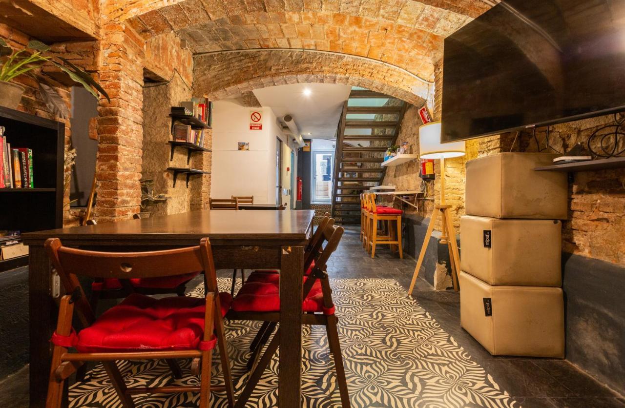 Mambo Tango Hostel Barcelona