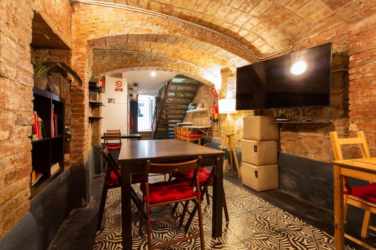 Mambo Tango Albergue Barcelona